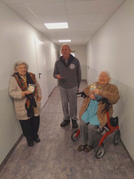 Kovo 11-oji globos namuose